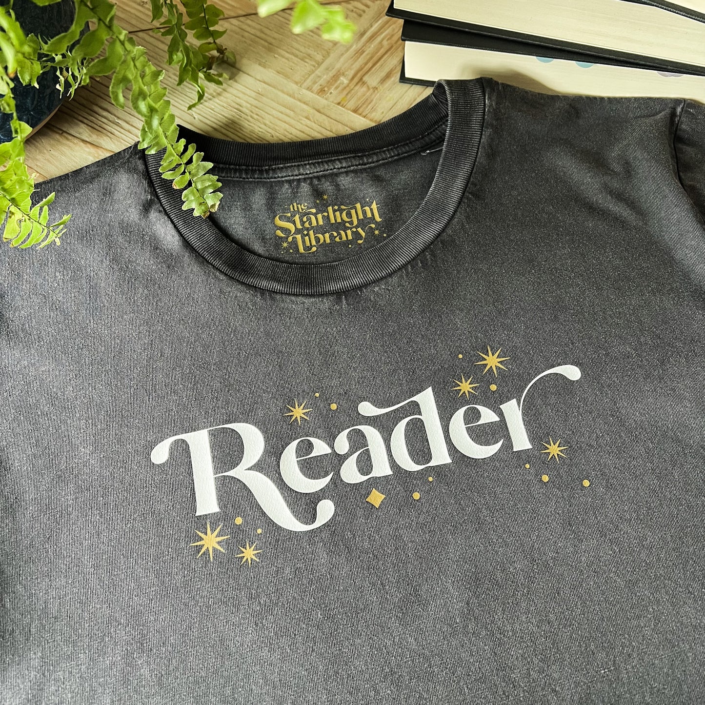 Reader T-Shirt - BLACK